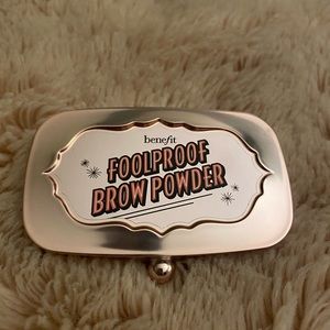 Benefit foolproof brow powder.